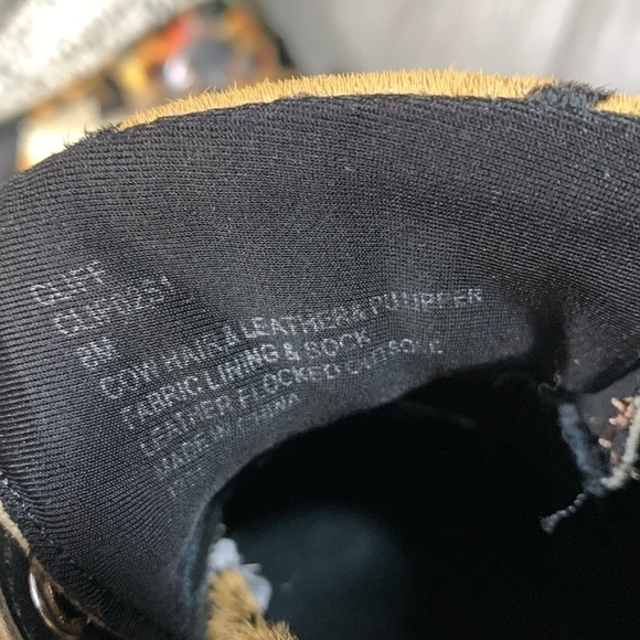 STEVE MADDEN Cliff Animal Print Cow Hair Metallic Platform Fashion Sneakers - Picture 8 of 10